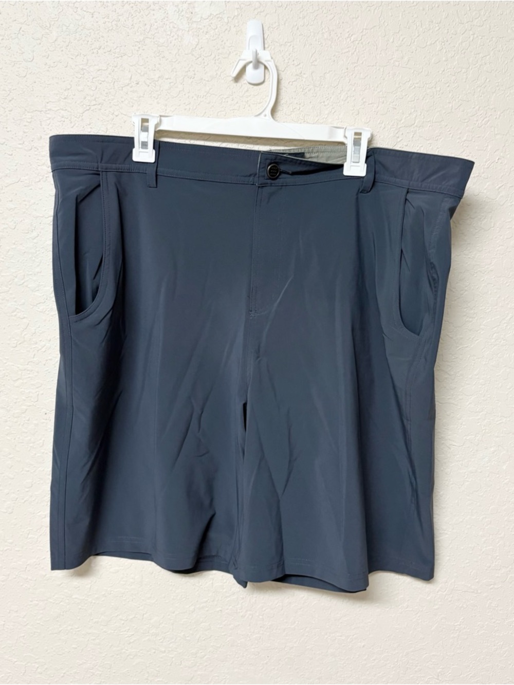 FREE FLY Men's Stretch Performance Athletic Shorts Size 40 Polyester Blend